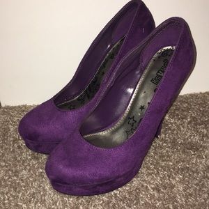 Purple Pumps